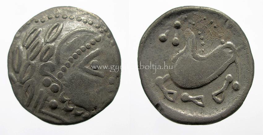Kelta tetradrachma, "Schnabelpferd" t�pus